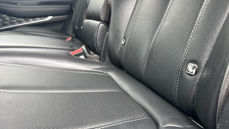 Hyundai SANTA FE 1.6 TGDi Hybrid Ultimate 5dr 4WD Auto Hybrid Estate